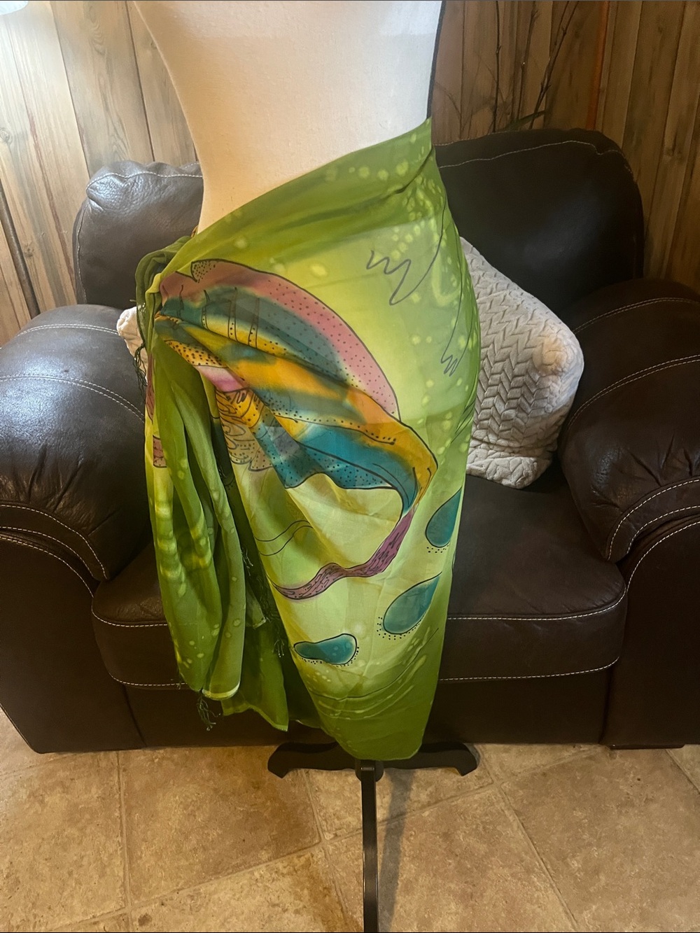 Green fish/sea print art to wear sarong scarf w/hand tied fringe. Beach Summer - Picture 1 of 9